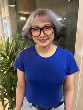 バイユアオウンフラワーズコロンカバ(buy your own flowers : kava) ハイトーン×ラベンダーホワイト◎デザインカラー裾カラーボブ