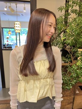 サルーン(SALOON) サラサラロングヘア