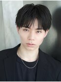 メンズショートアップバング黒髪微分けセンターパートコンマ