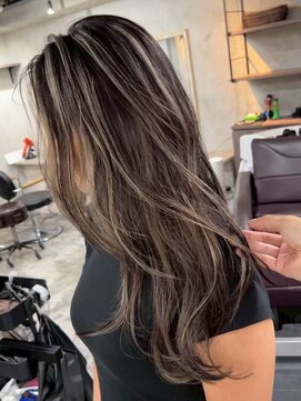 アポロ 横浜駅店(apollo) バレイヤージュ/シャドールーツ/ブリーチカラー/レイヤーカット