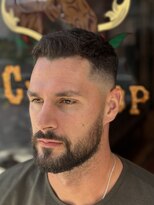 フォーコーナーズ(Four Corners) スキンフェードツーブロック刈り上げジェットモヒカンマンバン