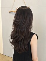ニナル(Ninal)&nbsp;透けるオリーブ、揺れるレイヤー