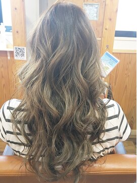 ララテラス(LaLa Terrace) ～LaLa Terrace流～　シルバーグレー×スパイラルウェーブ