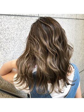 ループ(LOOP) バレイヤージュグラデーションカラー