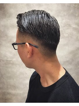 フォーコーナーズ(Four Corners) ビジネスマン・フェードSTYLE