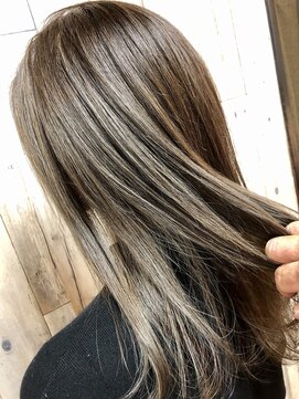 リップカール(RIP CURL) 地毛風ハイライト