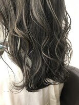 リッシュ 四街道店(Lish)&nbsp;立体感のでる「極細ハイライトカラー」