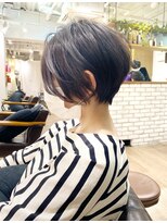 アヴァロン(AVALON)&nbsp;美シルエット・大人ショートボブ・沁みにくい香草カラー【BISA】