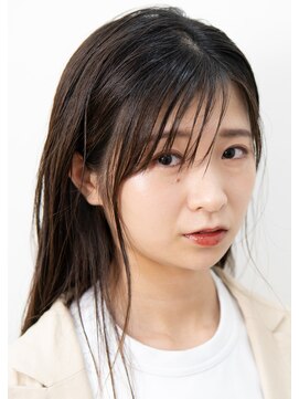 アッカ(acca) くびれミディ（メイク）