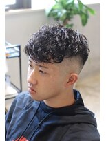 ハングアウト(Hangout)&nbsp;バーバースタイル/フェードカット/スペインカール/スパイラル