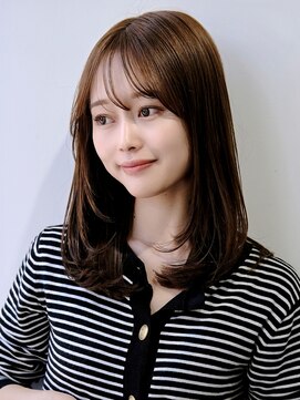 アメリ 武蔵小杉店(Ameri) ミディアム×顔回りレイヤー