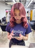 ピンク