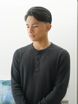 クラスコウベ 三宮店(Krass kobe) ナチュラルフェードセンターパート【上野 竜司】