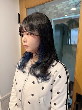 ネオリーブ チロル 横浜西口店(Neolive CiroL.) レイヤーカット インナーカラー