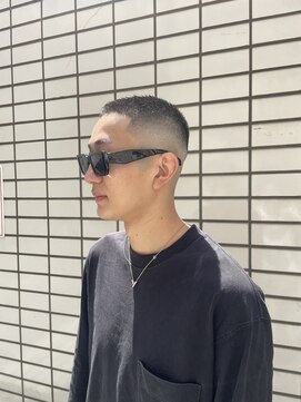 ソリズ ヘア クルー 池袋(SOLIZ HAIR CREW) バズ坊主