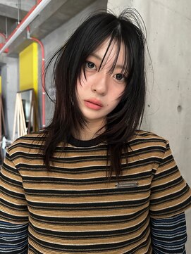 クリーム(CREAM) ストレート質感が可愛い♪黒髪レイヤーウルフ