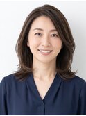 【40代】小顔ひし形シルエットの大人くびれミディ/白髪対策