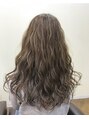 アーサス ヘアー デザイン 南草津店(Ursus hair Design by HEADLIGHT)&nbsp;全体にハイライトを入れ立体感を出したグレージュ