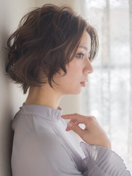 月曜日も営業 Ojiko オトナ女性のショートボブ L オジコ Ojiko のヘアカタログ ホットペッパービューティー