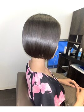 アールサロンプラスキャスパ 自由が丘(Rrsalon+CASPA) 肩に付かず首元がスッキリ見える顎下2cmボブ×髪質改善Tr