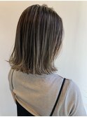 ラテグレージュハイライト × 切りっぱなしボブ
