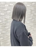 切りっぱなしボブ×グレージュ
