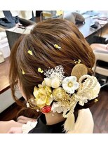 エノモト(ENOMOTO) 成人式ヘアメイク着付け前撮りゆるふわアップ髪飾りスタイル