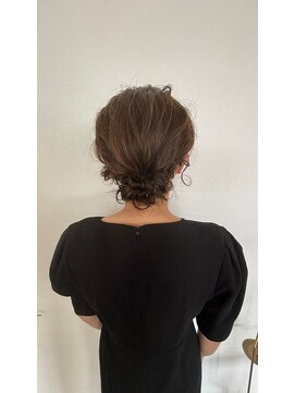 O ガーリーゆるふわアップ 結婚式 二次会 お呼ばれ イベント