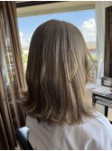 新規お得クーポンあり【見附　今町】ミディアムヘア