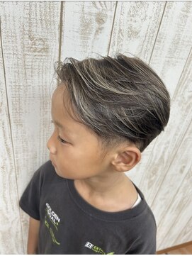 美容室セラヴィ メンズハイライトスタイル