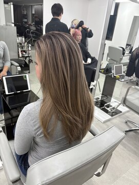 レアル 心斎橋 大阪(REAL) ベージュバレイヤージュ