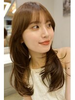 サーカス バイ ビュートリアム 青山(CIRCUS by BEAUTRIUM)&nbsp;大人かわいいレイヤーカットくびれミディアム20代30代表参道青山