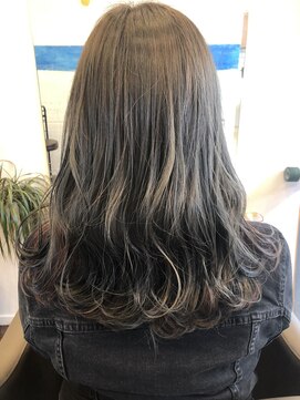 オルガ ヘアアンドメイク(Oluga hair&make) アッシュベージュインナーピンク