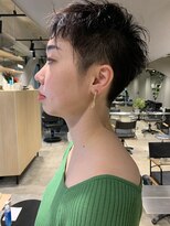 ビビト(bibito) bibito 前髪 黒髪ツーブロックショート 刈り上げセミウェット