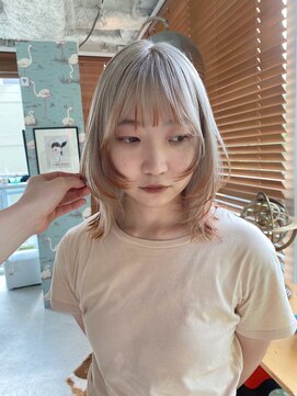 スリー(three) white beige × orange