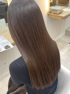 エル 新小岩(elu) ブリーチ無しツヤ感ブラウンカラー♪