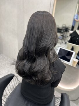 ロール 博多(Role) レイヤーカット/髪質改善/ミディアム/透明感/グレージュ