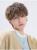 波巻きパーマツイストスパイラルパーマツーブロックメンズ黒髪