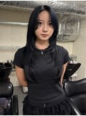 ブルーブラック ワンブリーチカラー ハッシュカット レイヤー