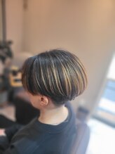 ミュウ(mieux)&nbsp;コントラストハイライト×センターパート