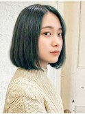 グリーンのハイライトで個性派おしゃれカラー