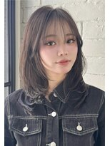 ナイロン 西葛西店(NYLON.)&nbsp;《NYLON.》韓国ハッシュレイヤーカットミディアム