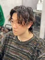 トラスト ザ バーバー 東京駅日本橋店(TRUST the Barber)&nbsp;センターパート/ツイストスパイラルパーマ/ウルフ
