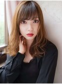 お洒落と大人可愛いの絶妙外ハネミディアムスタイル