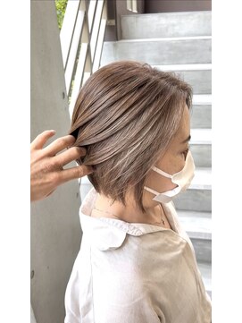 ロエ 平尾山荘(loe) 【脱白髪染め】ハイライト（ミドル）＋カット＋頭皮ケアTr