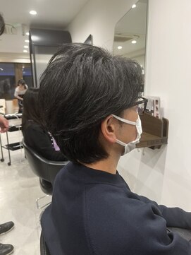 ルルディ バイ アフロディーテ銀座(luludi by APHRODITE) ブルーブラック/刈り上げセンターパート/フェザーパーマ/銀座