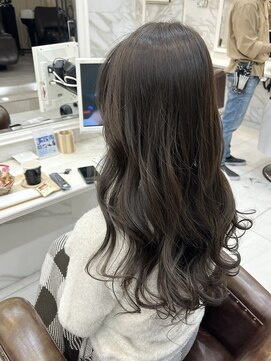 ティンク 関内(Tink) オリーブ×ベージュで大人っぽく(^O^)