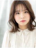 イヤリングカラー外はねエアリーカールミディm小山20代30代40代