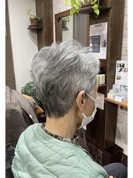 ヘアメイクスタジオ ココ(hair make studio coco) グレイヘア★ふんわりベリーショート♪