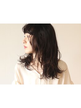 《私目線のカワイイを叶える》大人っぽい抜け感と可愛らしさが両立した“大人可愛い”最旬スタイルをご提案